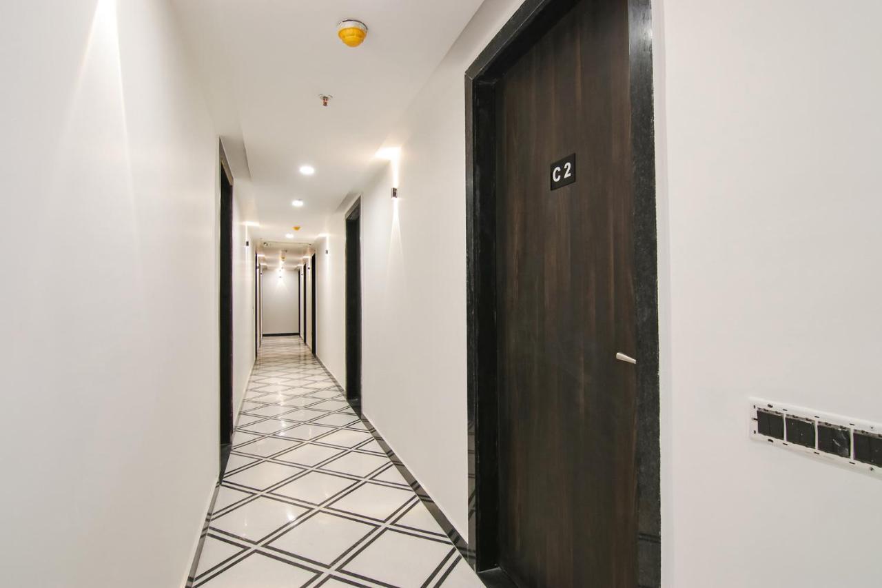 Fabhotel Greysky New Delhi Bagian luar foto