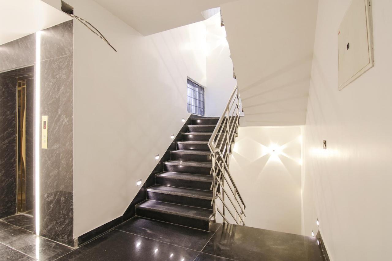 Fabhotel Greysky New Delhi Bagian luar foto